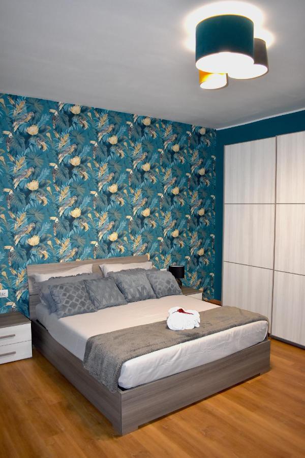 Casa Vacanze Oikia - Room Orchidea نابولي المظهر الخارجي الصورة